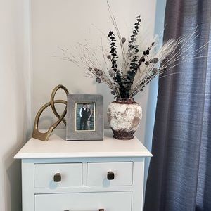 Pottery Barn Inspired Stoneware Vase with fall floral arrangement